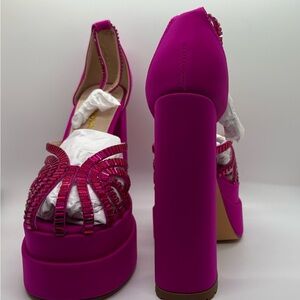 Elegant Magenta Platform Heels